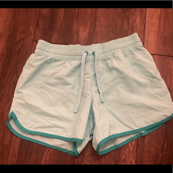 Columbia Pants - Women’s Columbia athletic shorts